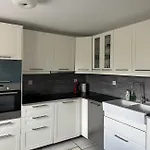 Apartment Barewake 's Place Charming Retreat - Calm Escape *