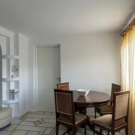 Barewake 's Place Charming Retreat - Calm Escape Apartment