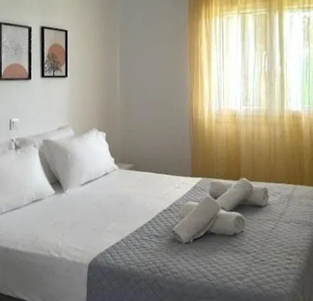 Barewake 's Place Charming Retreat - Calm Escape アパート Kamári